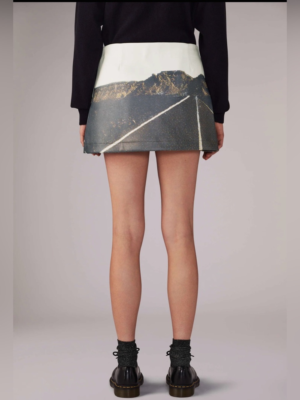 Fiorucci Milano Leathet Graphic Scenic Print Skirt in Cream and Navy - Picture 6 of 6